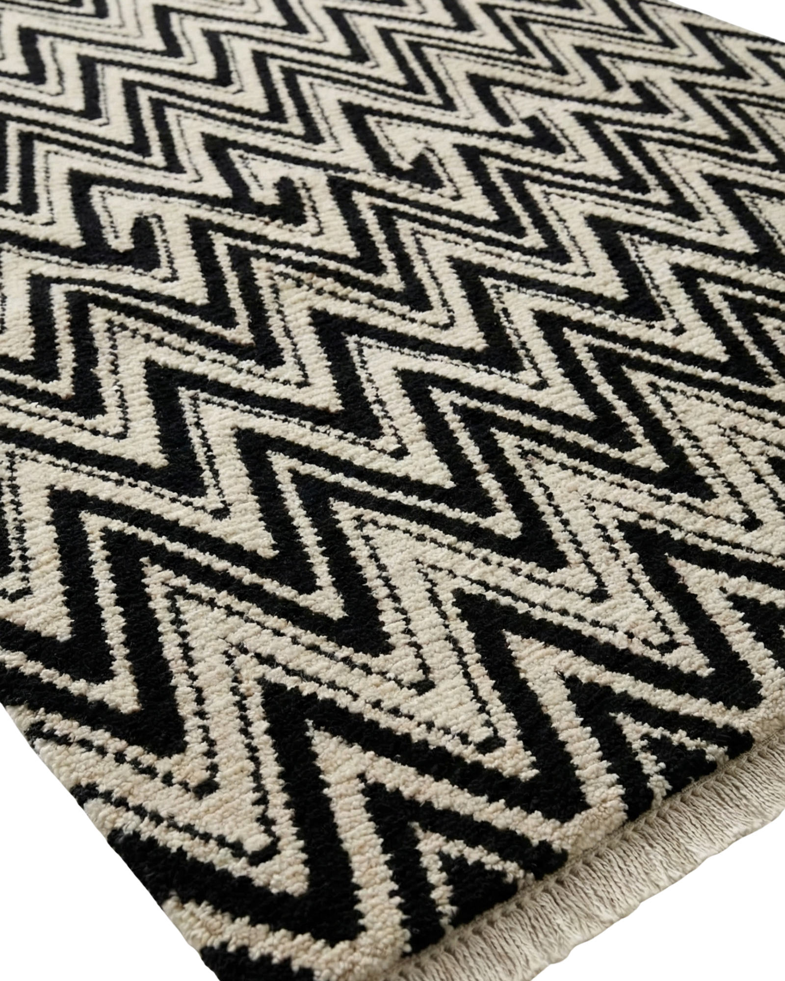 Chevron Geometric Rug, Morroco kntot-Pakistan modern rug, in black, Wool, 183 × 274 cm (6'0" × 9'0"), Nasim Carpets Malaysia — view 3