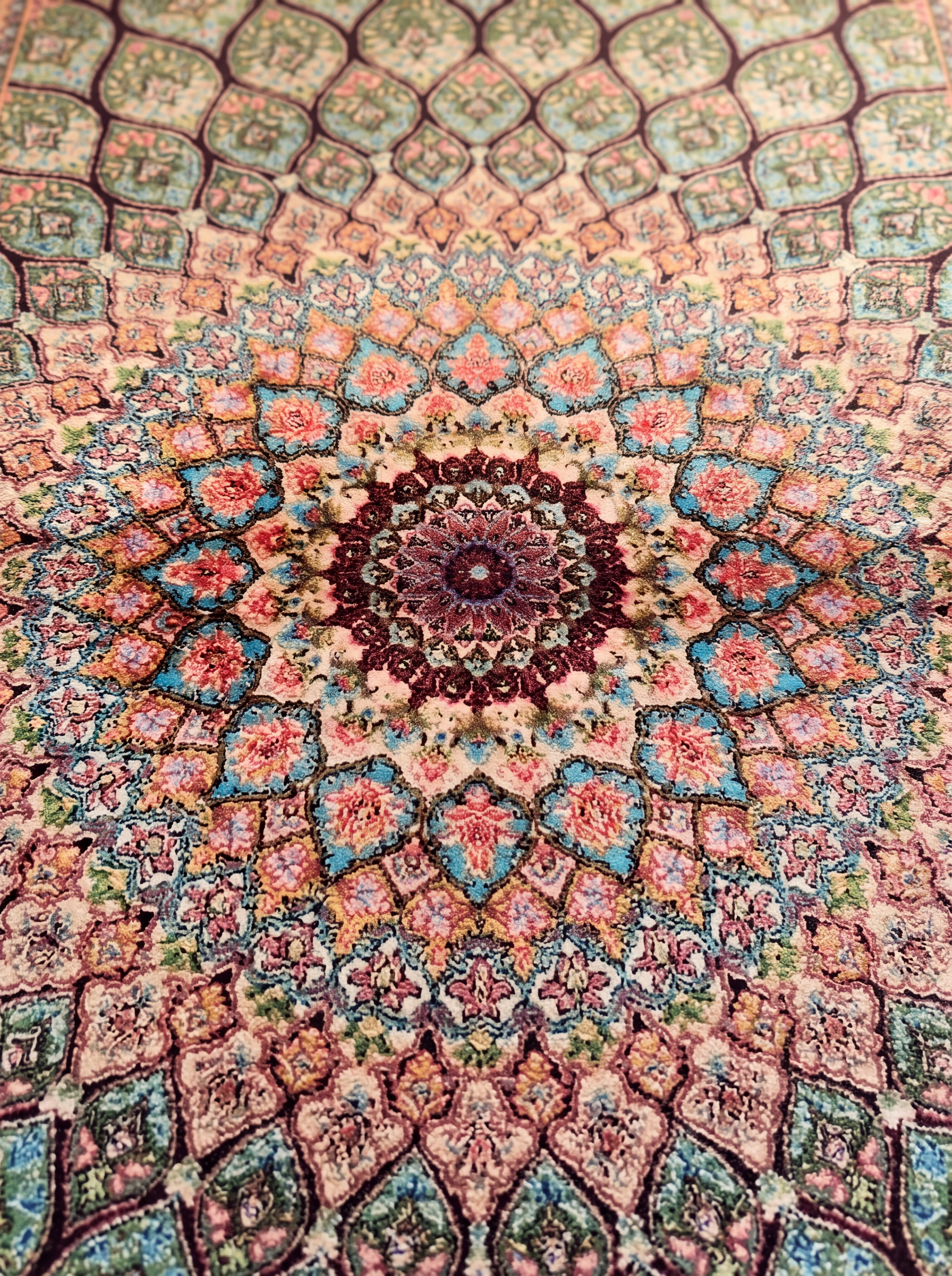 Isfahan Dome Medallion Ivory Teal, Isfahan, Iran bespoke rug, in ivory, Bamboo Silk, 91 × 152 cm (3'0" × 5'0"), Nasim Carpets Malaysia — view 4