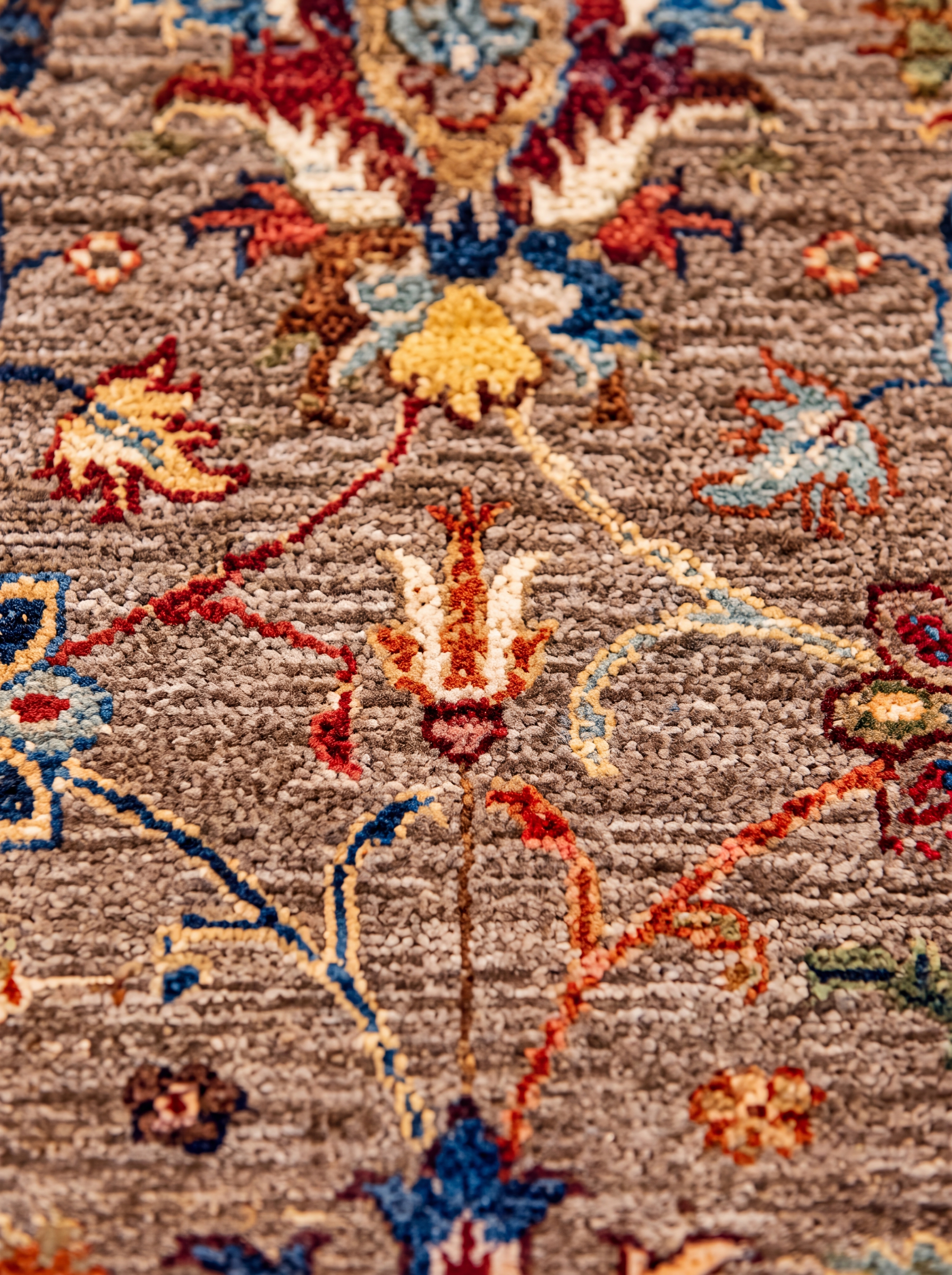 Ziegler Sultanabad Floral Runner Camel, Sultanabad (Arak), Iran — Ziegler Workshop Tradition tribal rug, in camel beige, Wool, 296 × 85 cm (9'9" × 2'9"), Nasim Carpets Malaysia — view 3