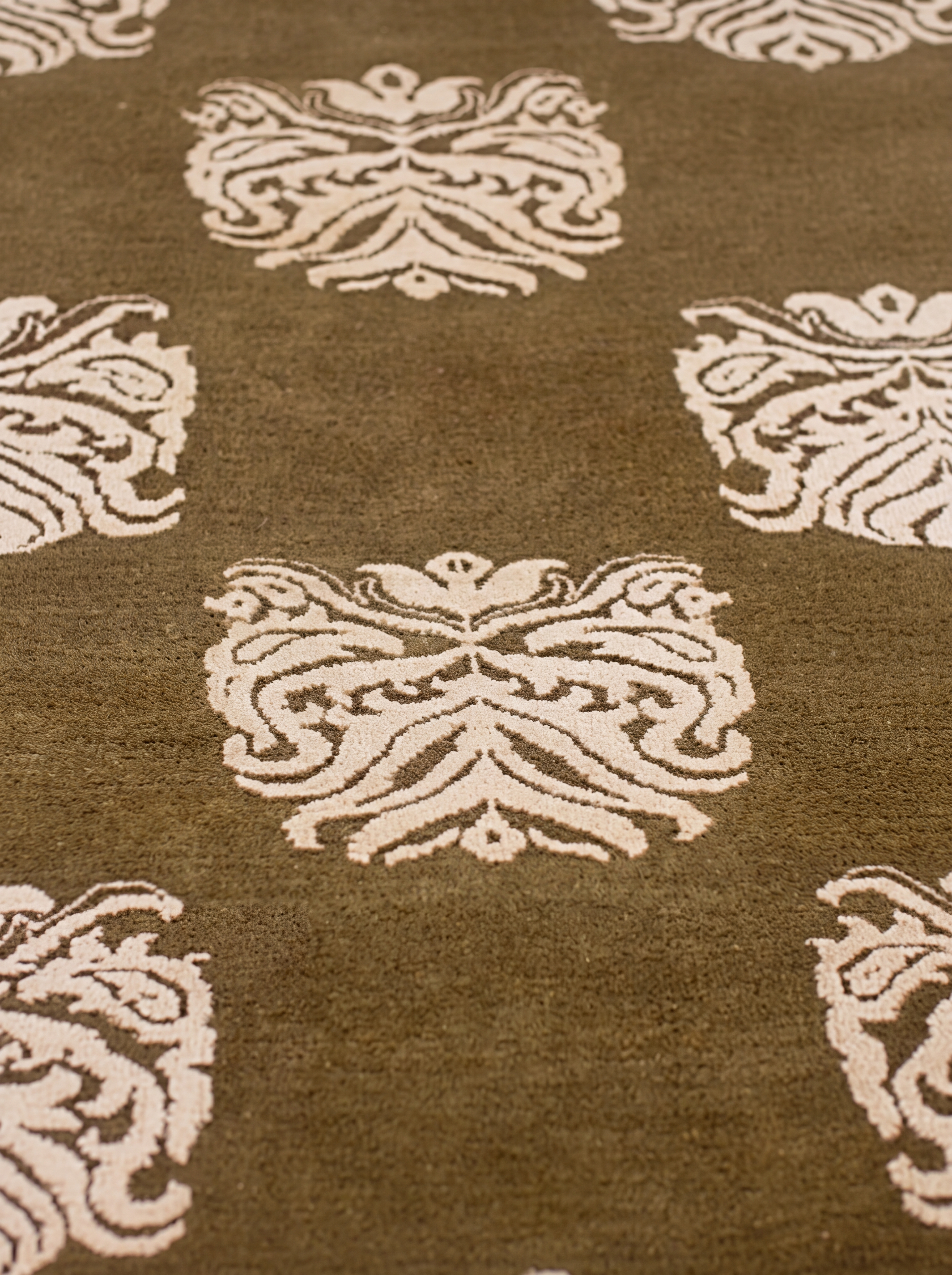 Modern Damask All-Over Olive, India (contemporary Indo-Tibetan/Nepalese workshop tradition) modern rug, in olive khaki, Wool, 213 × 308 cm (7'0" × 10'1"), Nasim Carpets Malaysia — view 3