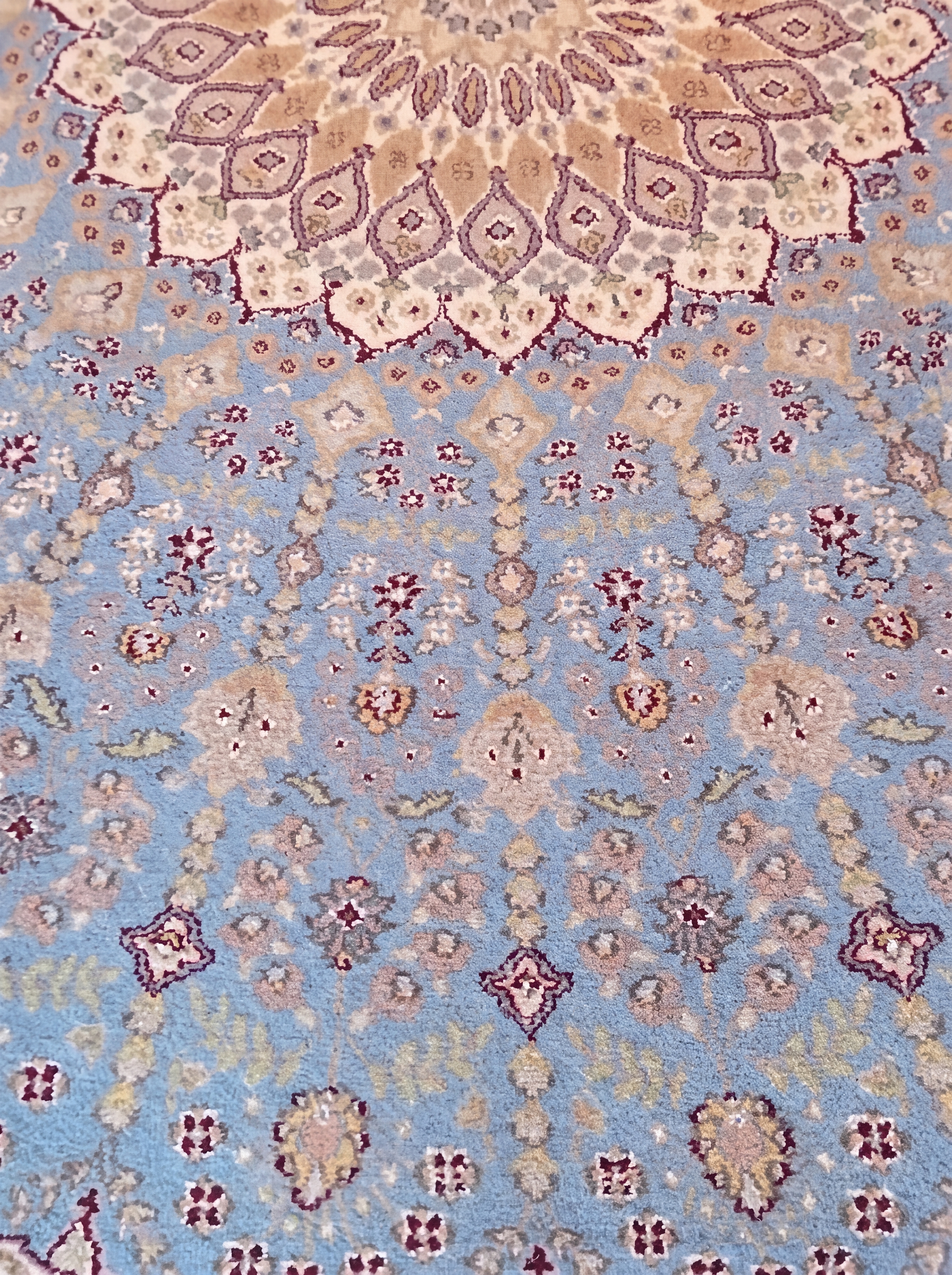 Tabriz Medallion Steel Blue, Tabriz, Iran bespoke rug, in steel blue, Bamboo Silk, 91 × 152 cm (3'0" × 5'0"), Nasim Carpets Malaysia — view 4