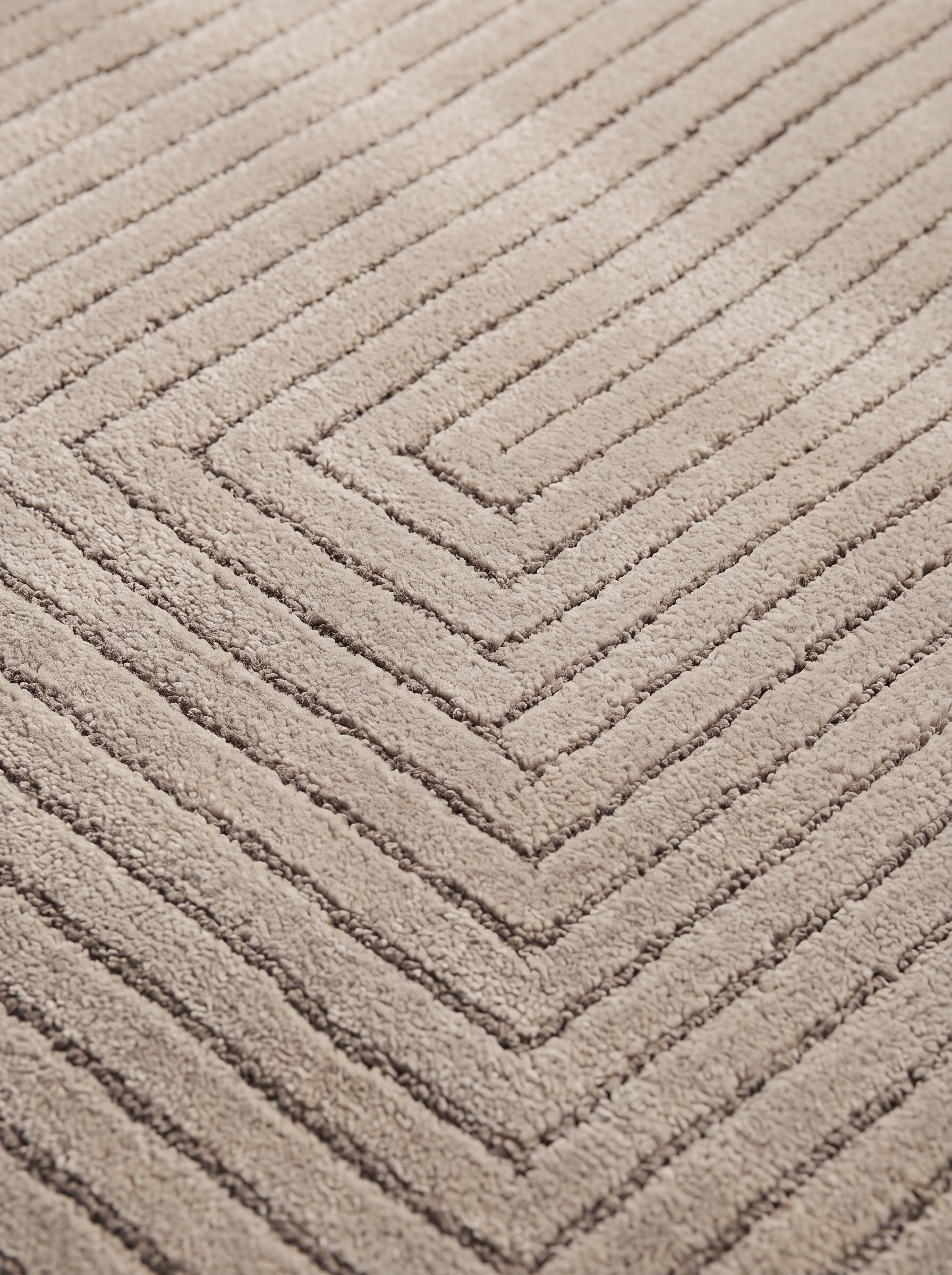 Contemporary Linear Concentric Cream, Contemporary International — likely India (Jaipur/Bhadohi production centre) modern rug, in warm ivory cream, Wool, 244 × 305 cm (8'0" × 10'0"), Nasim Carpets Malaysia — view 3