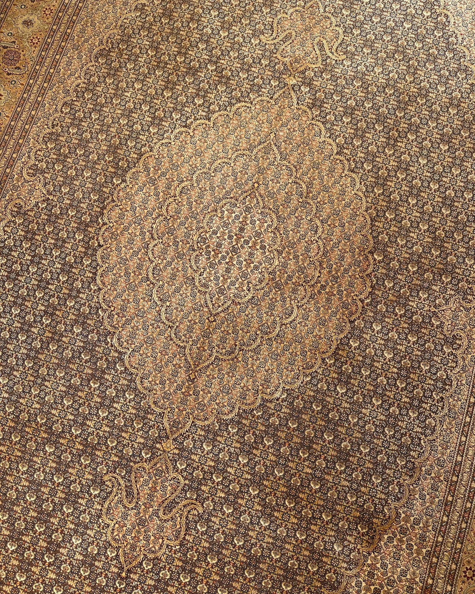 Tabriz Mahi Medallion, Tabriz persian rug, in brown, Wool & Pure Silk, 213 × 305 cm (7'0" × 10'0"), Nasim Carpets Malaysia — view 2