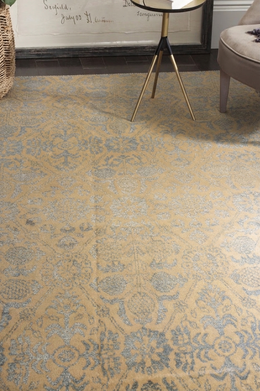 Indian Damask Silver Gold, Jaipur, India modern rug, in gold, Wool, 91 × 162 cm (3'0" × 5'4"), Nasim Carpets Malaysia — view 2