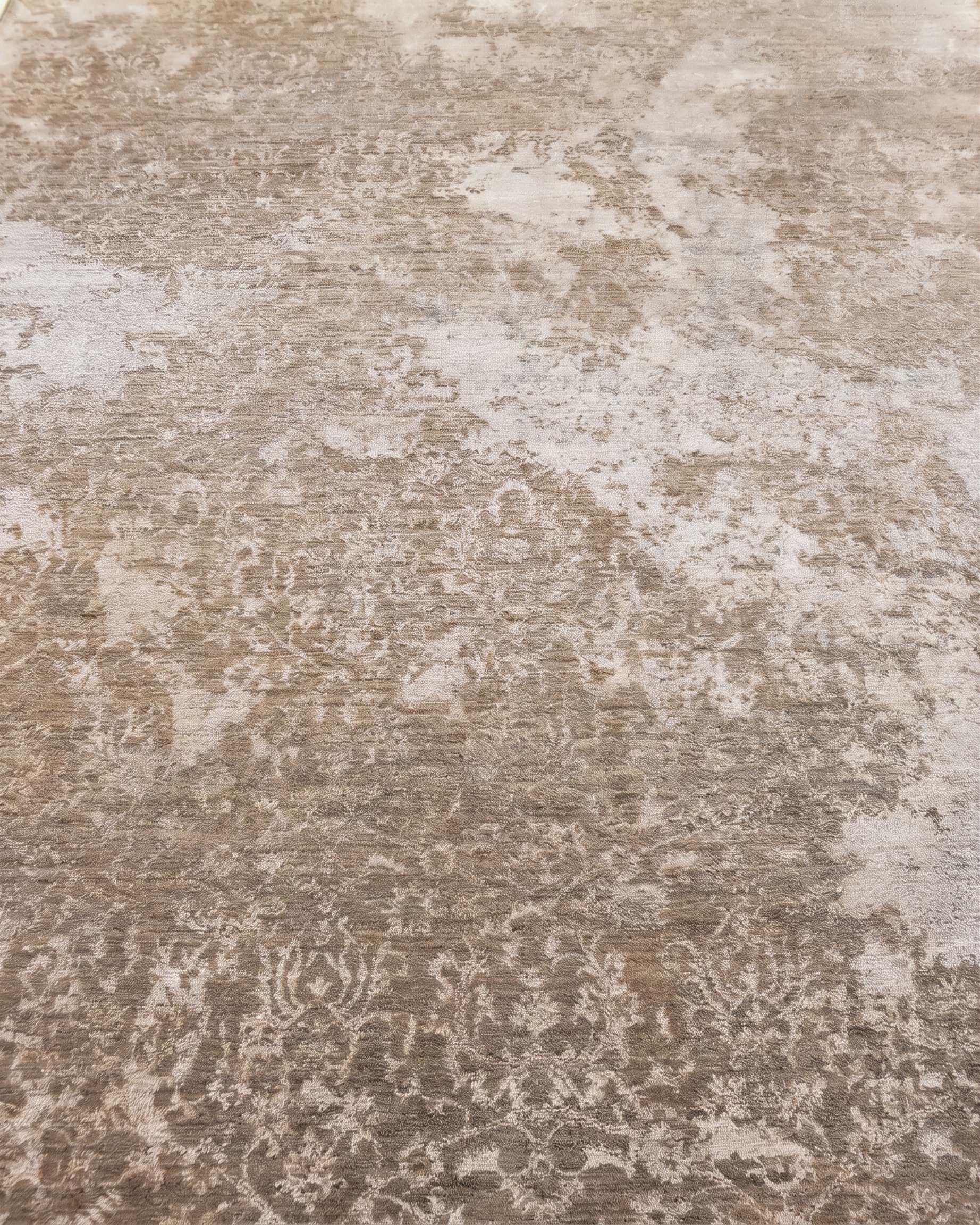Jaipur Erased Floral Taupe, Jaipur, India modern rug, in taupe, Wool & Pure Silk, 244 × 305 cm (8'0" × 10'0"), Nasim Carpets Malaysia — view 3