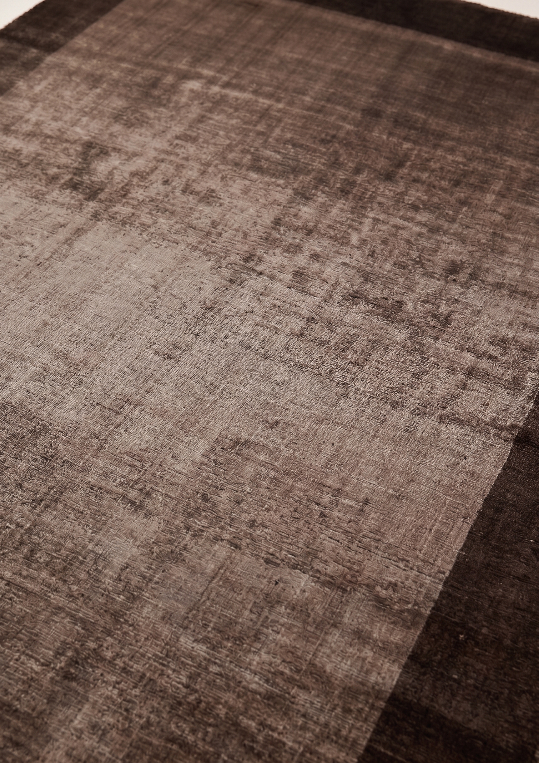 Indian Silk Border Brown, Varanasi, India modern rug, in espresso brown, Pure Silk, 152 × 250 cm (5'0" × 8'2"), Nasim Carpets Malaysia — view 3