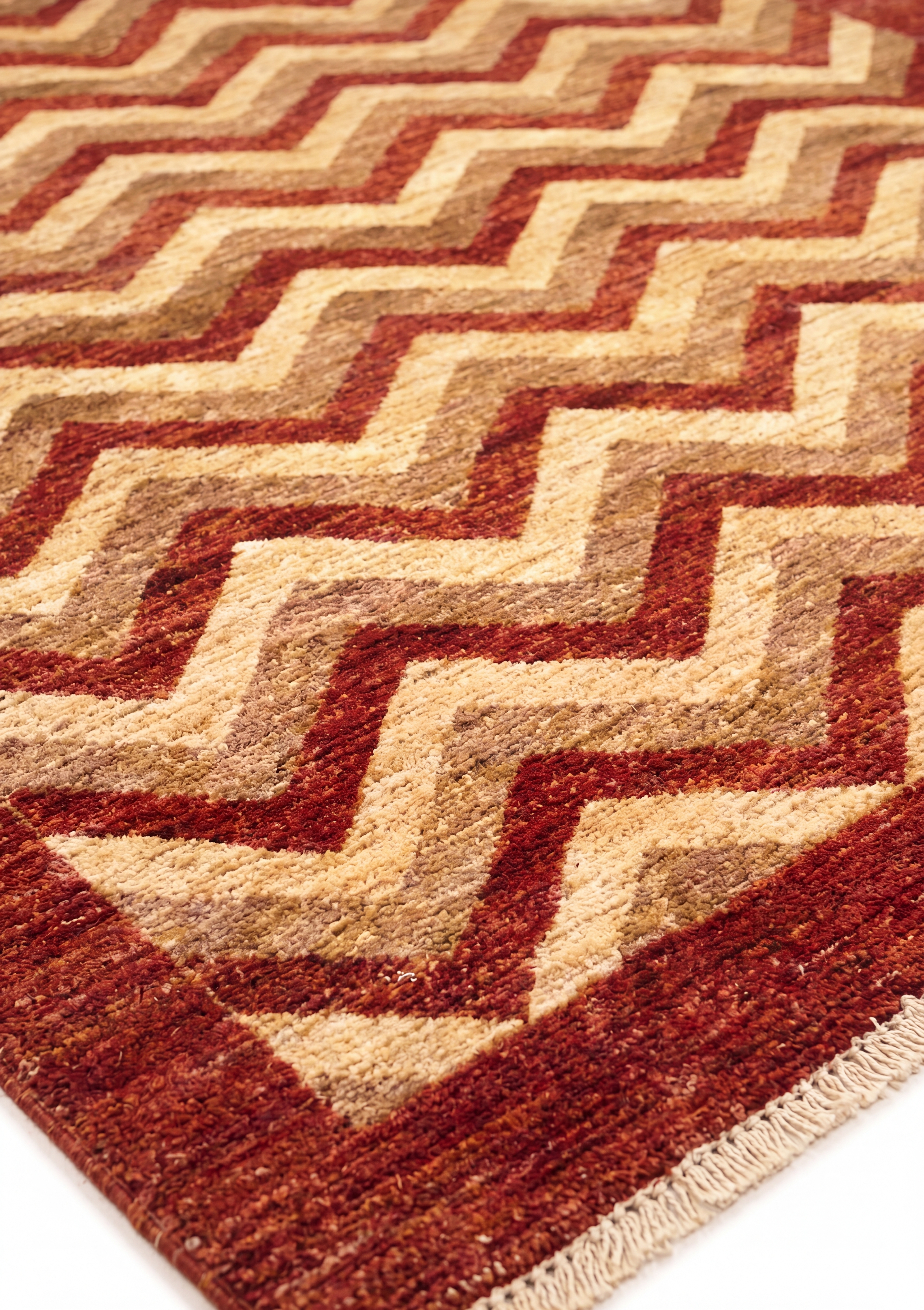 Gabbeh Chevron Wave Rust, Qashqai or Luri tribal region, Fars Province, Iran modern rug, in madder rust, Wool, 183 × 244 cm (6'0" × 8'0"), Nasim Carpets Malaysia — view 3
