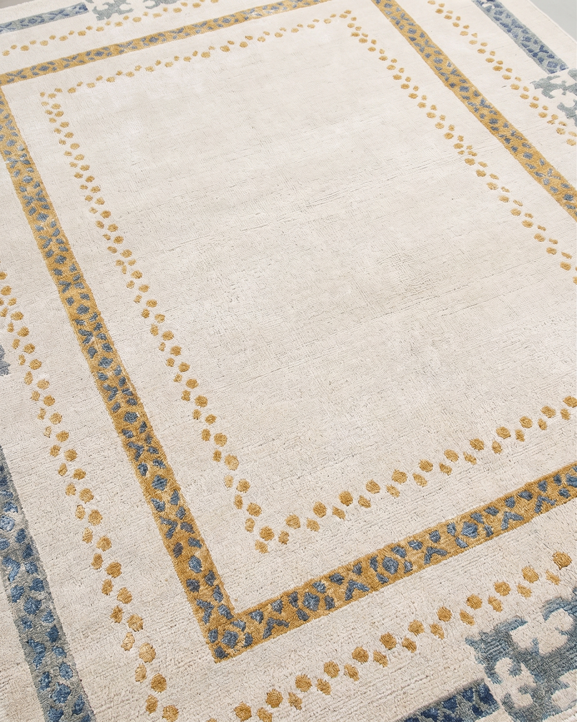 Turkish Minimalist Border Ivory Gold, Turkey modern rug, in ivory, Wool, 152 × 213 cm (5'0" × 7'0"), Nasim Carpets Malaysia — view 3