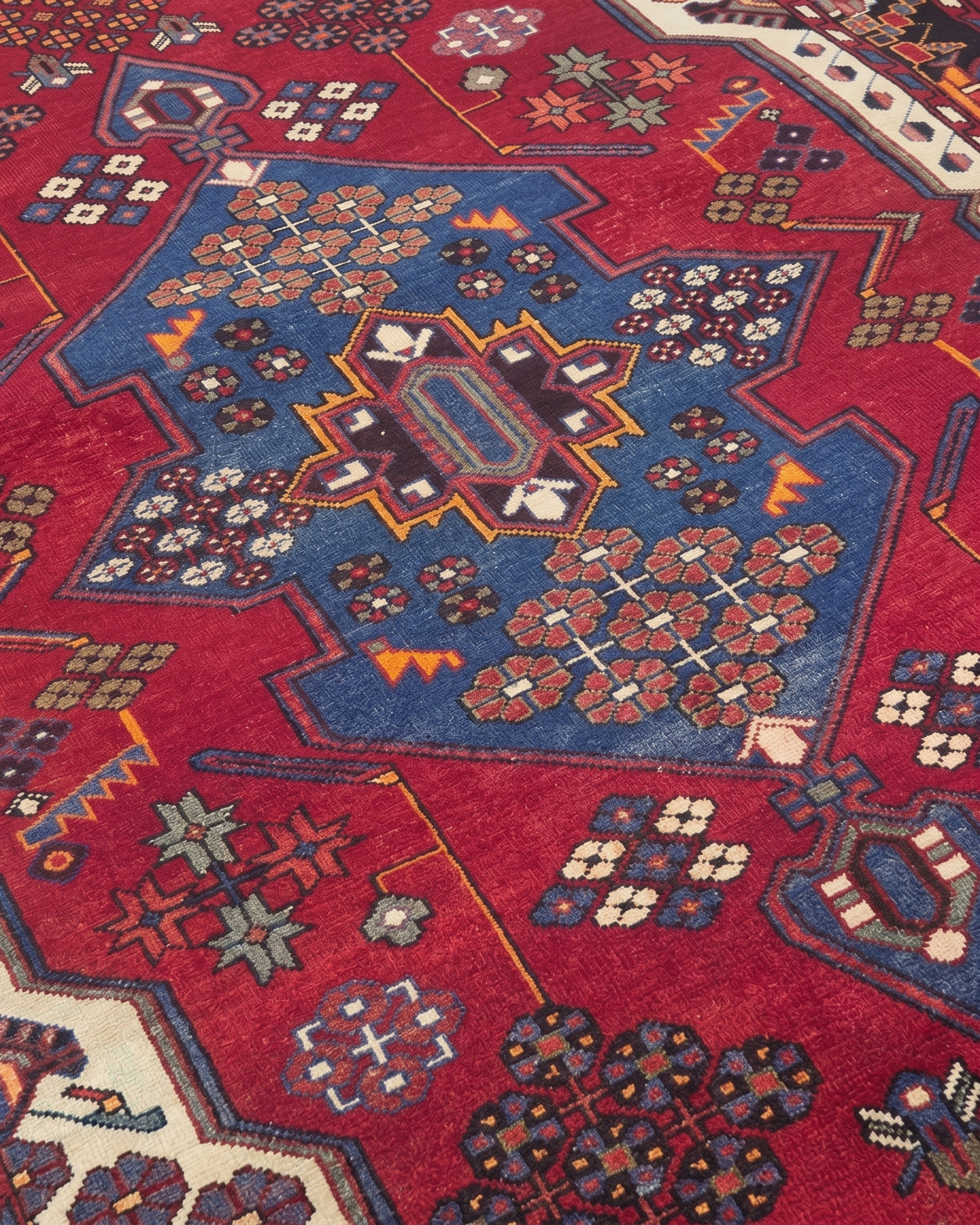 Nahavand Medallion Crimson, Nahavand, Hamadan Province, Iran tribal rug, in crimson red, Wool, 137 × 210 cm (4'6" × 6'11"), Nasim Carpets Malaysia — view 3