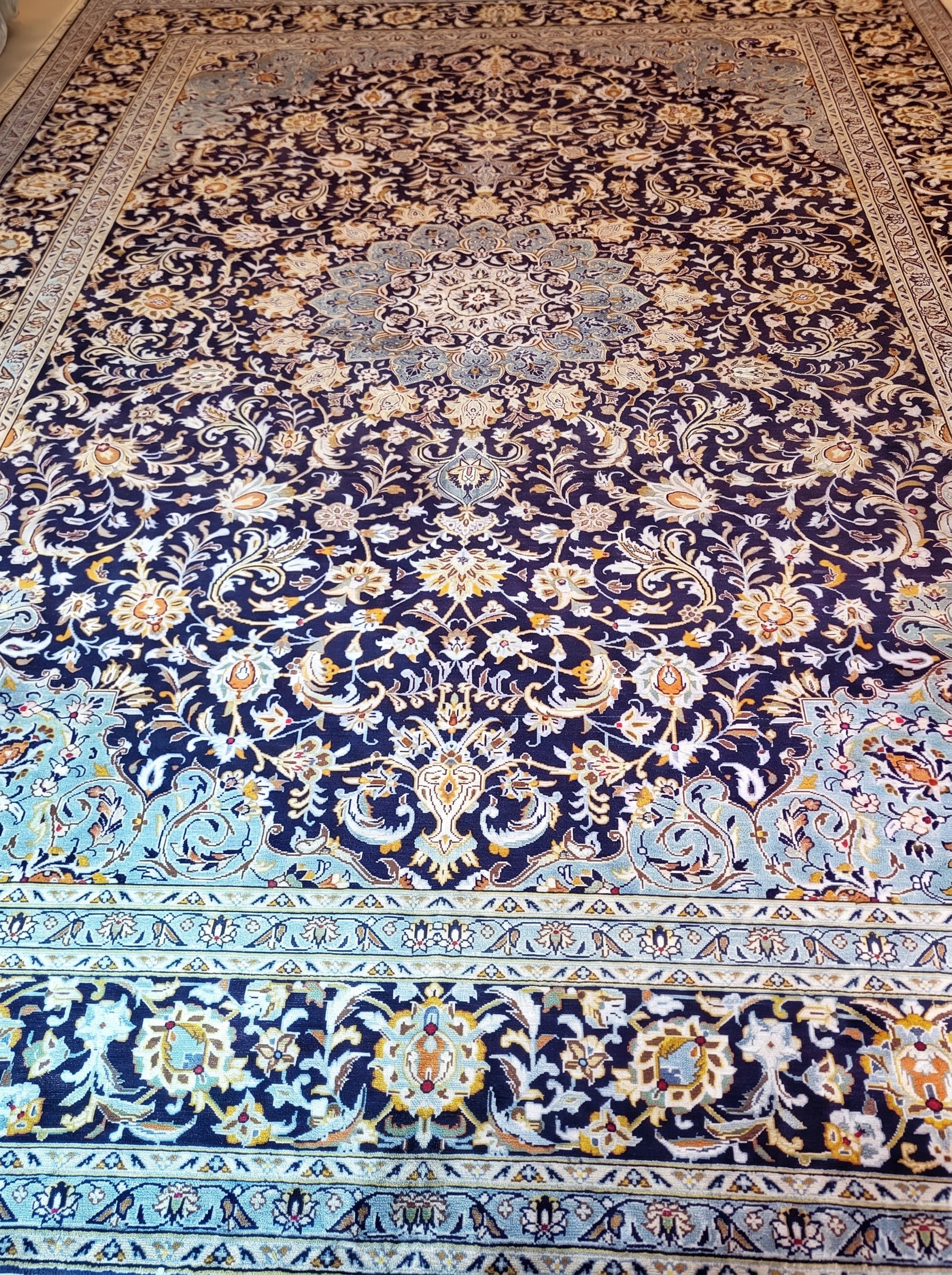 Kashan Medallion Navy, Kashan, Iran persian rug, in midnight navy, Wool, 311 × 411 cm (10'2" × 13'6"), Nasim Carpets Malaysia — view 3