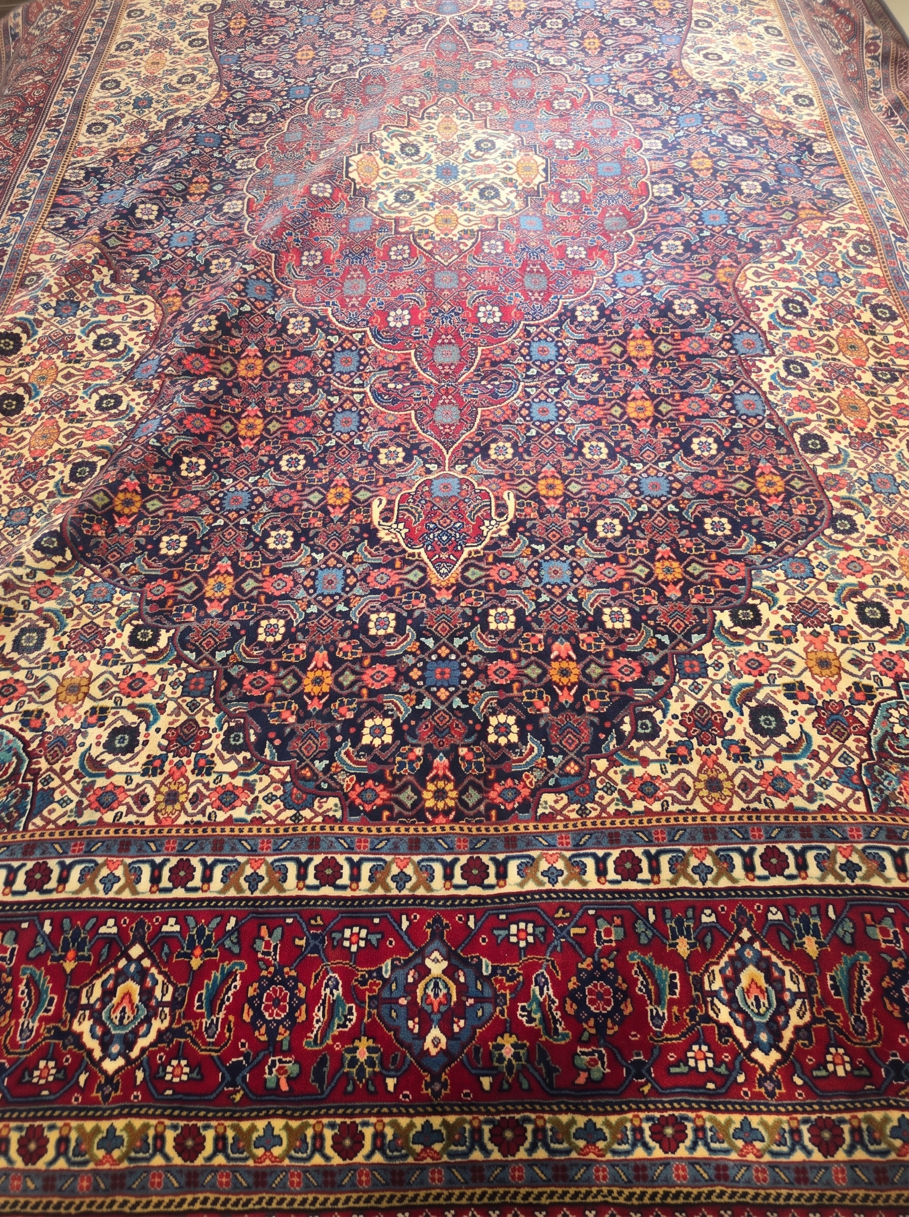 Kashan Medallion Navy Red, Kashan, Isfahan Province, Iran persian rug, in midnight navy, Wool, 204 × 305 cm (6'8" × 10'0"), Nasim Carpets Malaysia — view 3