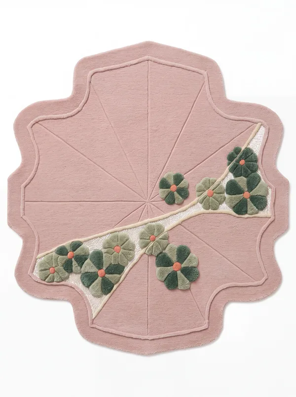 Lotus, Nasim Custom Studio bespoke rug, NZ Wool & Bamboo Silk, 91 × 152 cm (3'0" × 5'0"), Nasim Carpets Malaysia
