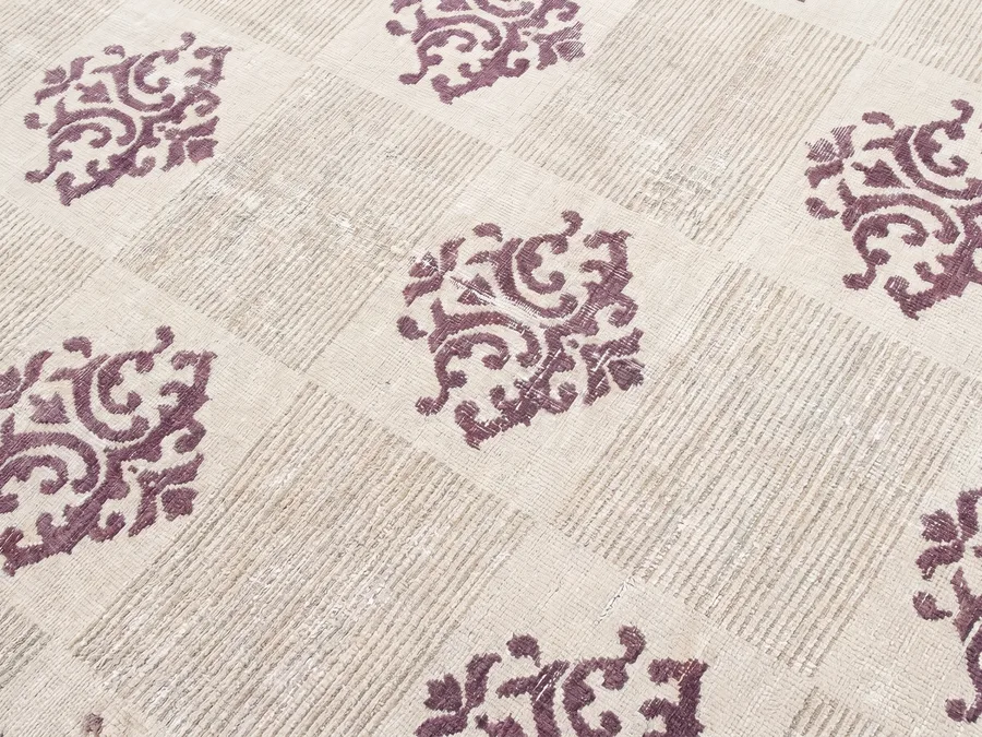 Anatolian Damask Medallion Ivory Plum, Turkey modern rug, in ivory, Wool, 91 × 152 cm (3'0" × 5'0"), Nasim Carpets Malaysia — view 3