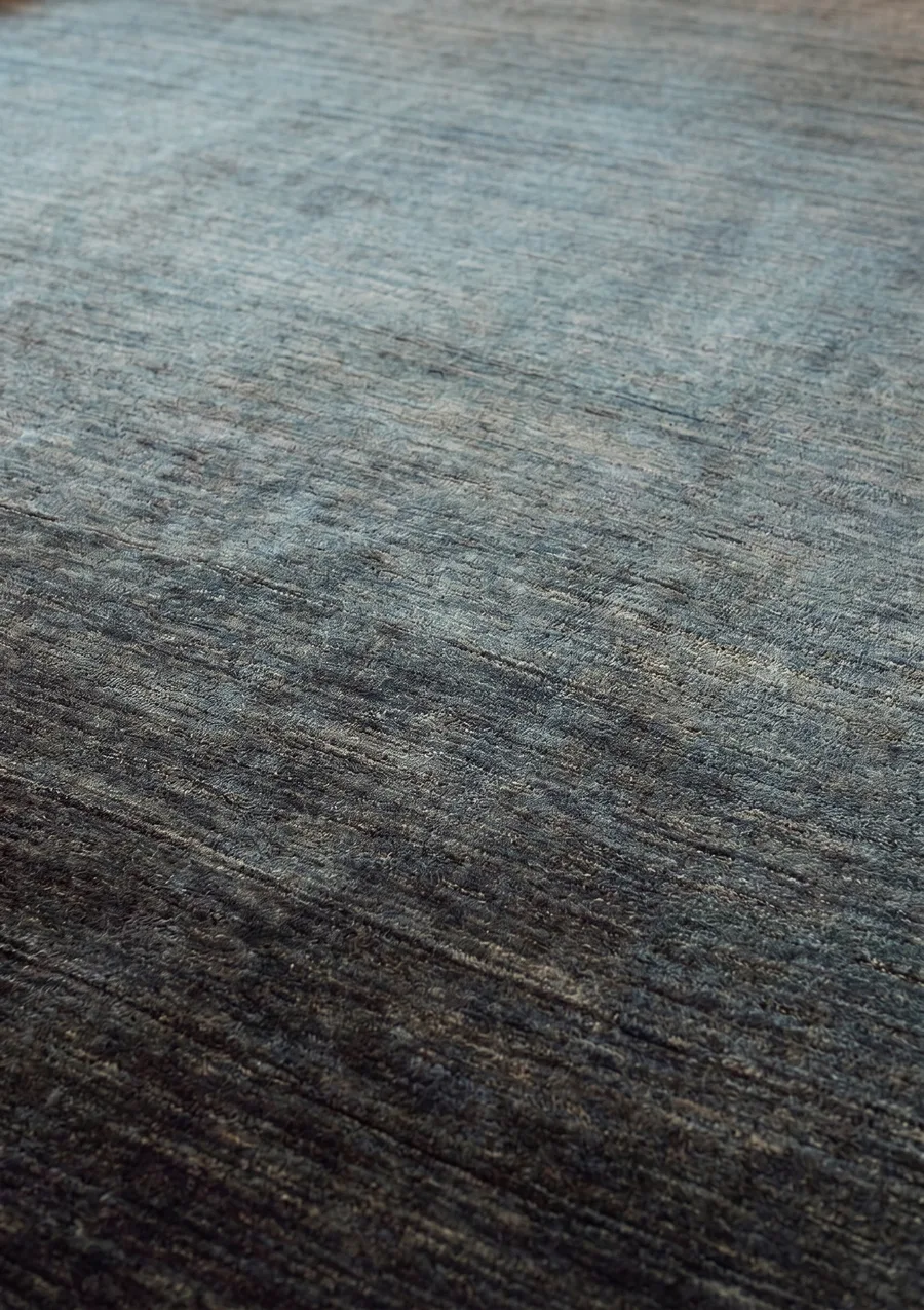 Indian Ombre Teal Grey, Jaipur, India modern rug, in teal grey, Wool & Pure Silk, 180 × 217 cm (5'11" × 7'1"), Nasim Carpets Malaysia — view 3