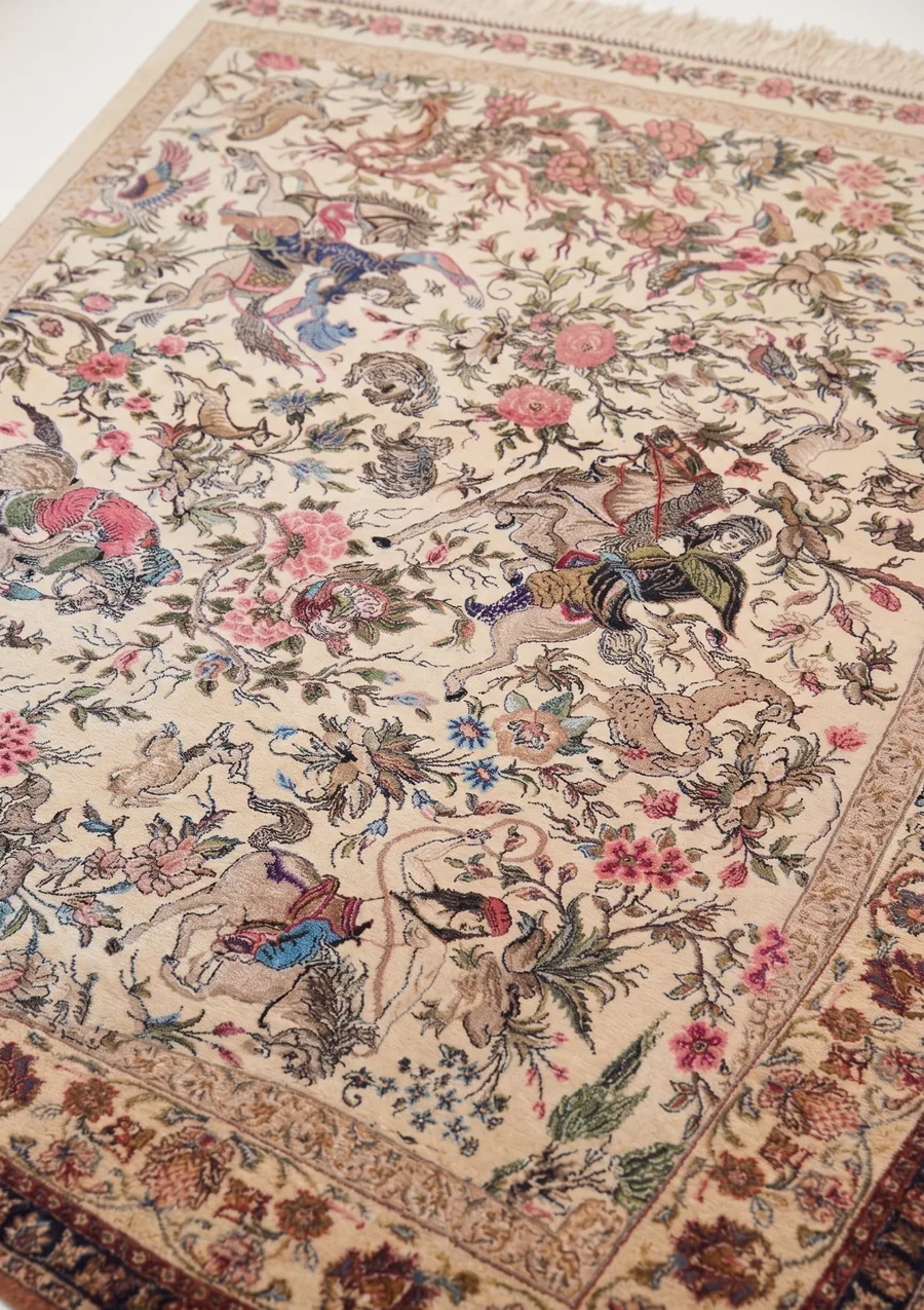 Isfahan Hunting Scene Ivory, Isfahan, Iran bespoke rug, in antique ivory, Jute, 61 × 91 cm (2'0" × 3'0"), Nasim Carpets Malaysia — view 3