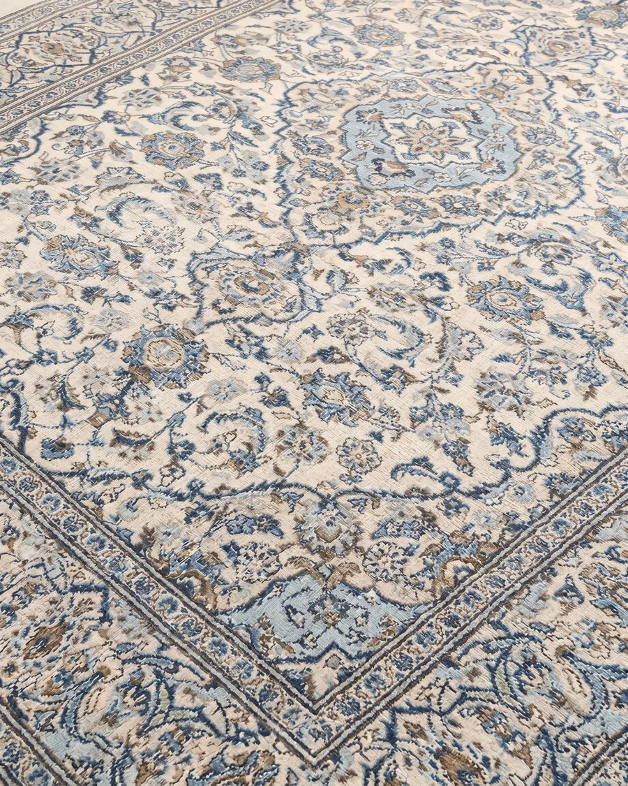 Kashan Medallion Ivory Blue, Kashan, Iran persian rug, in ivory, Wool, 203 × 282 cm (6'8" × 9'3"), Nasim Carpets Malaysia — view 3