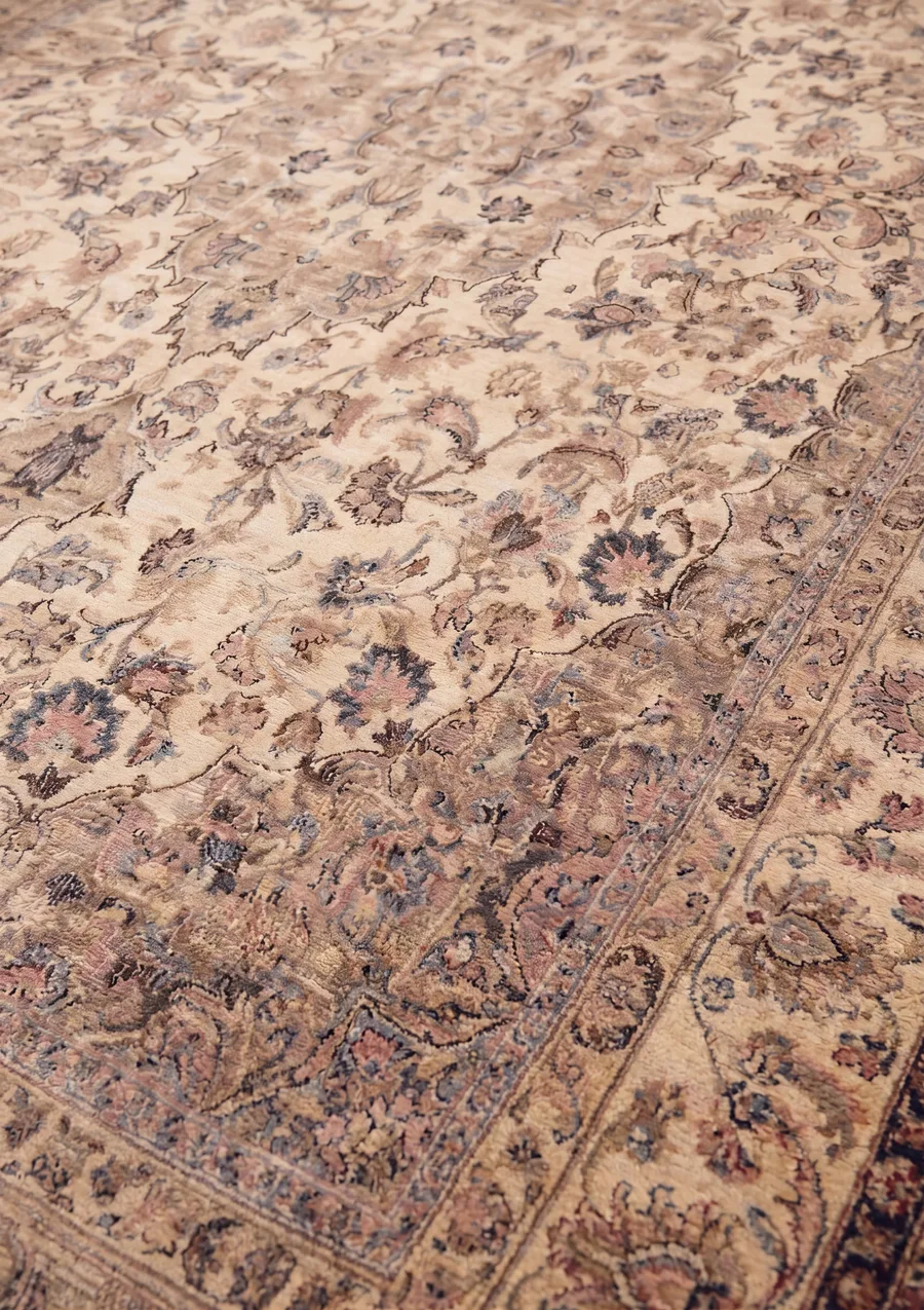Kirman Allover Floral Ivory, Kirman, Iran persian rug, in antique ivory, Wool, 292 × 391 cm (9'7" × 12'10"), Nasim Carpets Malaysia — view 3