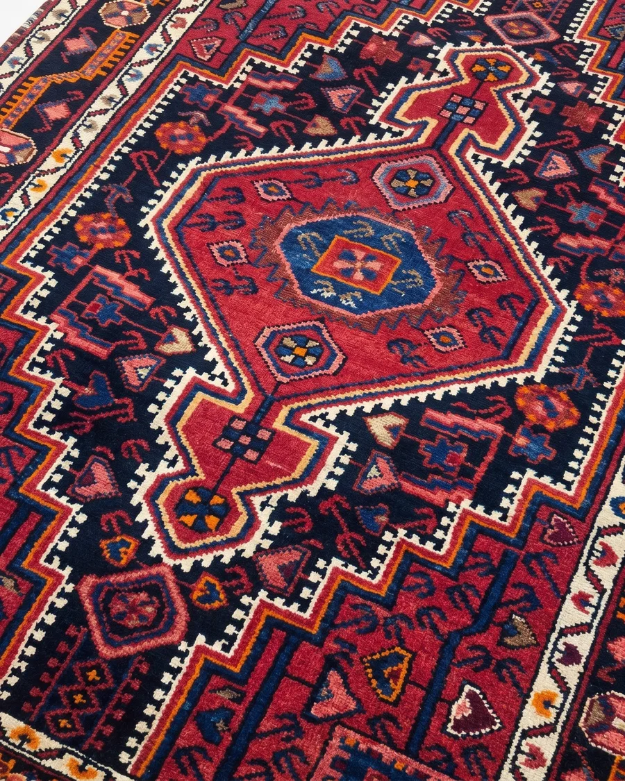 Qashqai Medallion Crimson, Qashqai, Fars Province, Iran tribal rug, in crimson red, Wool, 109 × 168 cm (3'7" × 5'6"), Nasim Carpets Malaysia — view 3