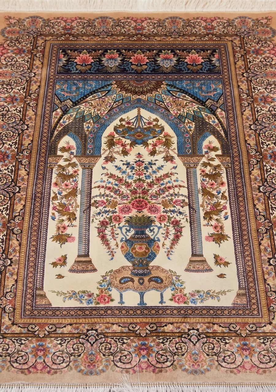 Qom Prayer Arch Ivory, Qom (Qum), Iran bespoke rug, in ivory, Jute, 76 × 122 cm (2'6" × 4'0"), Nasim Carpets Malaysia — view 3