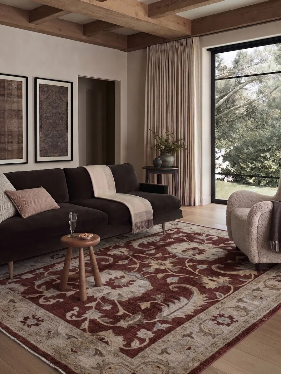 Sultanabad Palmette Vine Scroll Burgundy, Sultanabad (Arak), Iran persian rug, in madder burgundy, Wool, 183 × 244 cm (6'0" × 8'0"), Nasim Carpets Malaysia — view 2